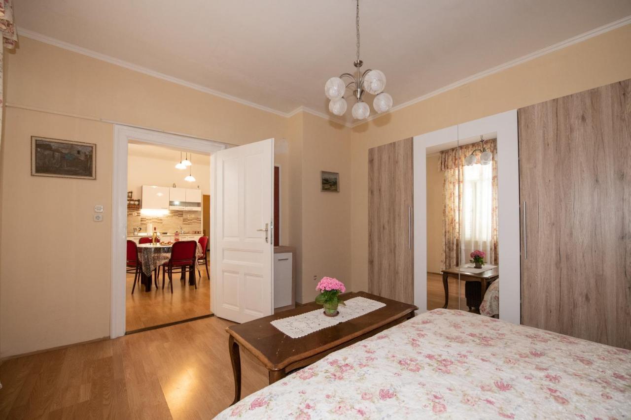 Apartamento Apartman Paun Opatija Exterior foto