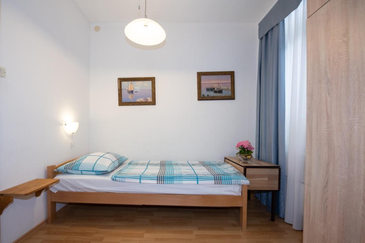 Apartamento Apartman Paun Opatija Exterior foto