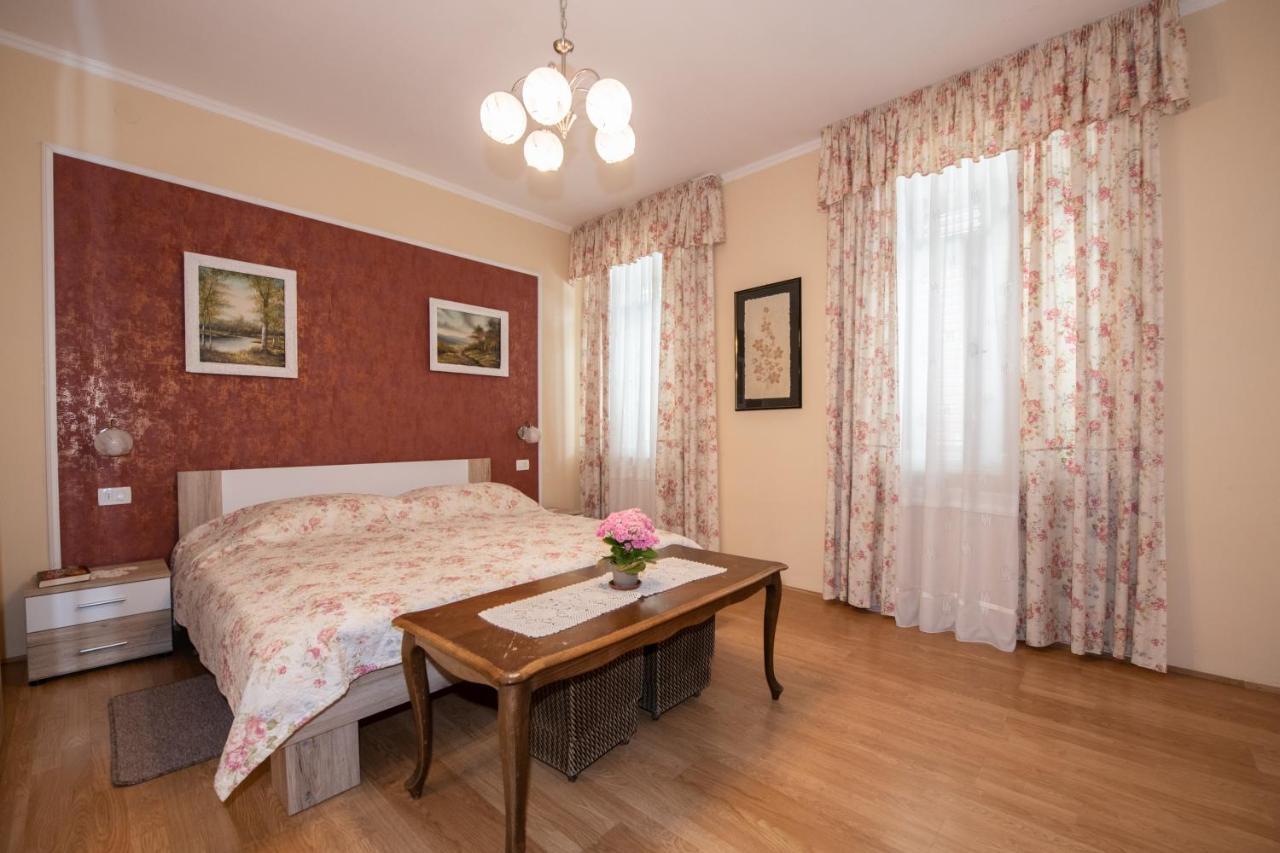 Apartamento Apartman Paun Opatija Exterior foto