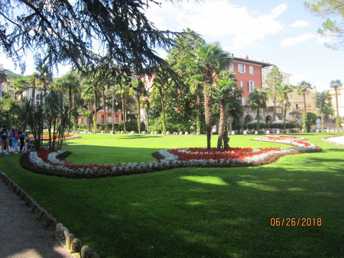 Apartamento Apartman Paun Opatija Exterior foto